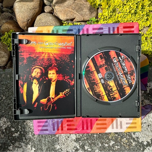 Simon & Garfunkel – The Concert In Central Park (DVD) NYC September 19, 1971 🎶 - Picture 6 of 10